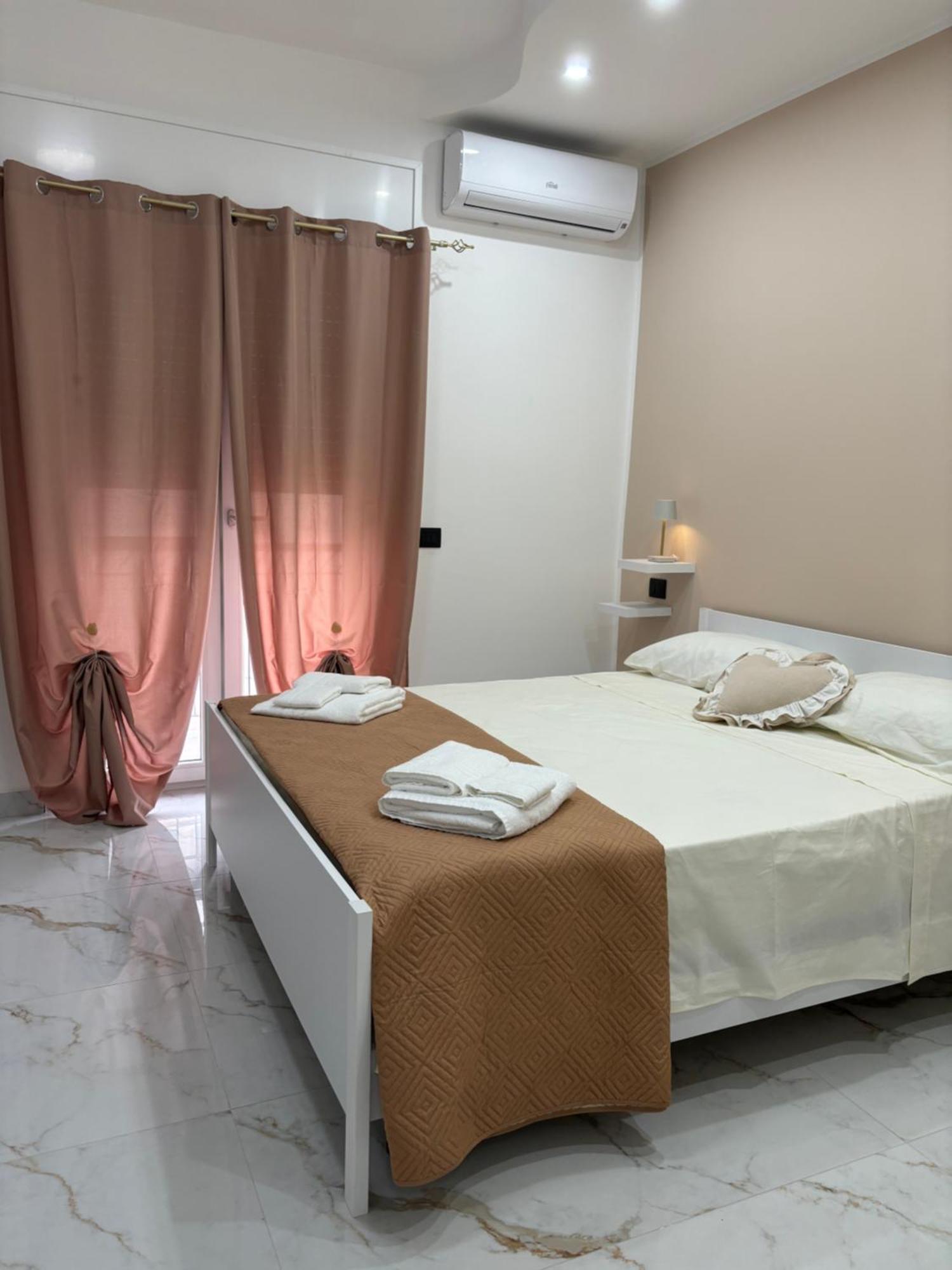 B&B A Un Passo Dal Mare Crotone Zewnętrze zdjęcie